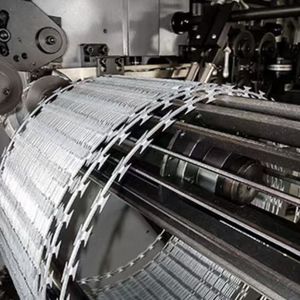 <b>Garden</b> 1.8mm 2mm Anti Climb High Quality Galvanized Iron Razor Barbed <b>Wire</b> Coil 200m 500m Airport Prison - Product Image 3