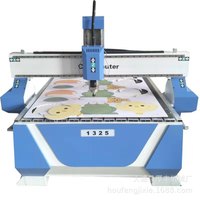 Équipement CNC de sculpture sur bois 1325 avec garantie d'un an pour la production en petite usine de travail du bois