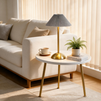 Lampe de table LED moderne et simple en tissu avec abat-jour floral à intensité variable, alimentation CA, CRI 90 élevé pour salon et projets hôteliers