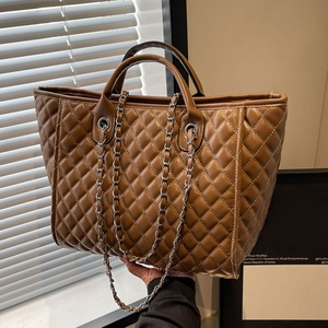 Bolso de Cadena Acolchado Vintage 2026, Nuevo Bolso de Hombro Moderno y a la Moda, Bolso Tote Elegante de Gran Capacidad para Mujer - Product Image 2