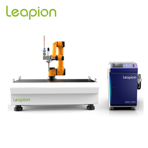 Roboter-Lasers chweiß gerät 1500W Aluminium-Lasers chweiß gerät 2000W Hochs icherheits stufe 6-Achsen-Laserschweißgerät - Product Image 2