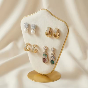 Expositor de Terciopelo para Collares, Soporte para Joyas, Colgantes, Cadenas y Pendientes, Organizador de Exhibición - Product Image 5