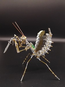 Modèle d'insecte mécanique punk, mantisse scorpion assemblée, modèle tridimensionnel, jouet créatif fait à la main, cadeau DIY - Product Image 4