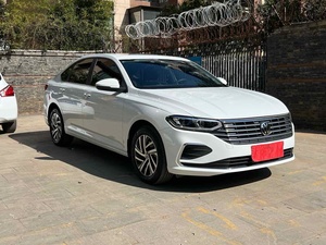 Auto Clásico <span class=keywords><strong>Blanco</strong></span> 2024 con Poco Kilometraje, Velocidad Máxima de 190 km/h, Consumo de Combustible de 5.92 L y Control de Crucero - Product Image 3