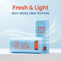 Stick solaire portable bleu clair, baume de protection solaire non collant, format mini de poche, facile à ouvrir pour les trajets quotidiens