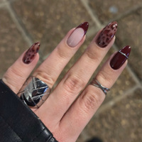 Prix de gros 24 pièces/boîte Faux ongles en ABS de haute qualité, couvrance totale, forme amande, tendance, à presser