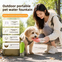 Bol d'eau pliable portable pour chien avec corde de suspension, en silicone vert, moderne, réutilisable, écologique, léger, pour toutes les saisons, pour l'alimentation des animaux de compagnie