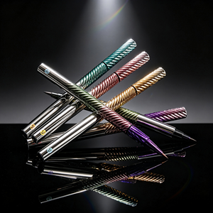 Eyeliner liquide multichrome à haute pigmentation, brillant, scintillant, imperméable et longue tenue - Product Image 1