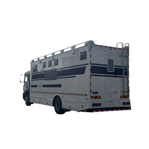 Camión Ligero Sinotruck 4*2 <span class=keywords><strong>de</strong></span> China en Oferta, Vehículo Recreativo para Campamentos, <span class=keywords><strong>Autocaravana</strong></span> para Viajes Cómodos - Product Image 6