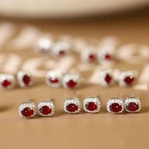 Pendientes de Oro Puro de 18K Xinfly para Mujer, Forma Ovalada, 0.40ct Rubí Natural, 0.10ct Diamante, Joyería para Bodas, Fiestas y Regalos - Product Image 3