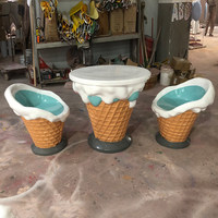 Ensemble de meubles chaise et table en résine sur le thème de la crème glacée pour fête d'anniversaire, mariage, événement, décoration de desserts, accessoires de location pour fêtes en fibre de verre