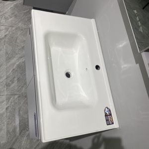 Set Perlengkapan Kamar Mandi WJL Terbaru dari Baja Anti Karat - Wastafel Kamar Mandi Minimalis yang Dipasang di Dinding dengan Cermin Pembesar Terintegrasi - Product Image 6