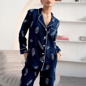 ชุดนอนคริสต์มาสแบบกำหนดเองได้ชุดนอนผ้าสักหลาดการ์ตูนสำหรับคู่รักคู่รักคู่รักคู่รักใส่อยู่บ้านเข้าคู่กับครอบครัว - Product Image 5