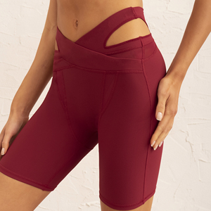 Pt Sports cousu femmes shorts tissu côtelé style V forme taille évidé maille conception mince filles portent - Product Image 3