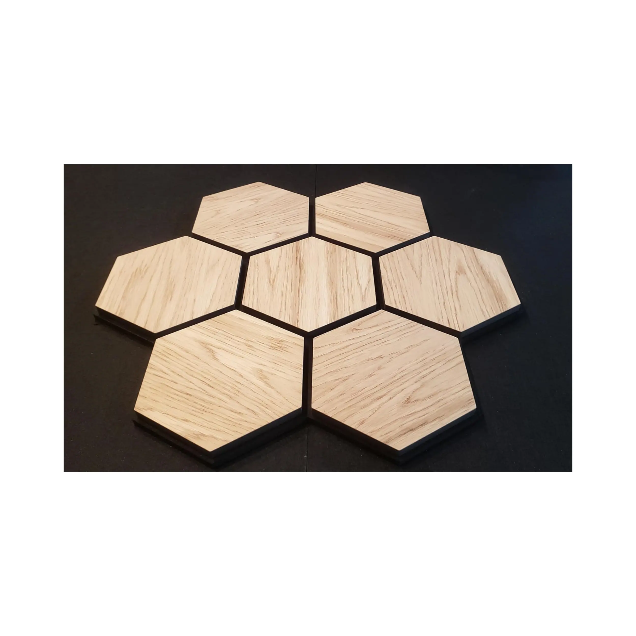 Panneaux de latte hexagonale de placage de mur de la Offre Spéciale 3D Panneaux acoustiques d'intérieur d'insonorisation de latte en bois pour des murs et le plafond
