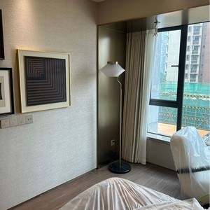Lámpara de Pie Minimalista Nórdica con Fuente de Luz LED, Control de Interruptor, Iluminación Decorativa para el Hogar, Dormitorio, Sala de Estar - Product Image 1