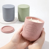 Bougie parfumée artisanale en cire de soja pure, à l'huile végétale naturelle, dans un pot en céramique conique moderne et mignon avec logo personnalisé, OEM/ODM.