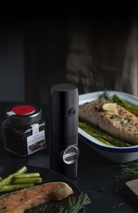 Juego de Molinillo Eléctrico automático de sal y pimienta con molinillo de luz, molinillo de especias, molinillo de especias ajustable, herramientas de cocina - Product Image 2