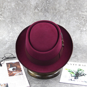 Chapeau Pork Pie LiHua Nouvelle Collection 100% Laine avec Bord Cranté à Plumes, Large et Ouvert, Idéal pour un Style Festif - Product Image 5