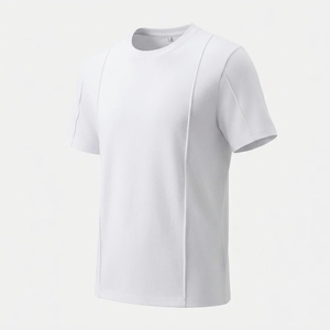 เสื้อยืดคอกลมแขนสั้นสีดำสำหรับผู้ชาย ทรงปกติ ผ้าเจอร์ซีย์แห้งเร็ว ถักทอจากโพลีเอสเตอร์ 100% สไตล์ลำลอง สีพื้น ดีไซน์เรียบง่าย - Product Image 3