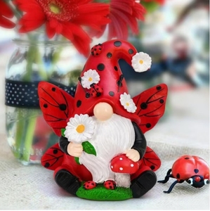 Résine <span class=keywords><strong>Lady</strong></span> <span class=keywords><strong>Bug</strong></span> Gnomes Figurines Décor, Printemps Cuisine Décor Cadeaux pour Femmes D'été Jardin Gnomes Pelouse Décorations Extérieures - Product Image 2