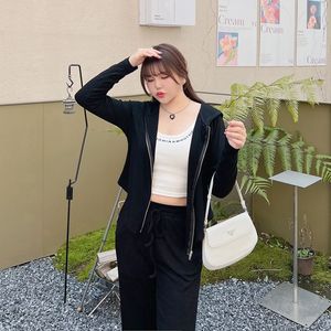 Cardigan à capuche pour femme grande taille Runqi, couleur unie, tricoté en coton, fermeture éclair sur le devant N8350 - Product Image 2