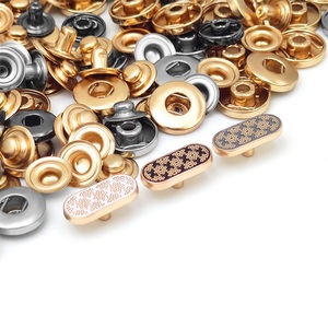 Botón de Metal de Cuatro Partes con Cierre a Presión y Logotipo de Marca Personalizado, Botón de Aleación de Zinc Plateado para Ropa de Hombre - Product Image 5