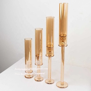 Lot de 4 bougeoirs ouragan coniques en verre cristal doré avec tubes de cheminée cylindriques hauts - Product Image 1