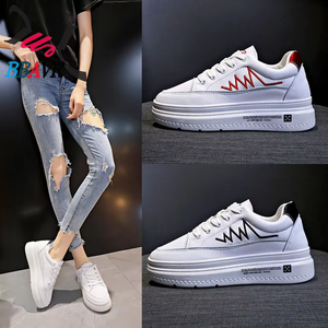 Zapatos Deportivos Casuales para Mujer, Transpirables, con Suela Gruesa, Estilo Estudiante, Color Blanco, 2021 - Product Image 2