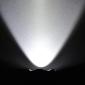 <span class=keywords><strong>Manta</strong></span> Ray C8 Mini lampe de poche LED haute puissance XP-L HI V3 8*7135 pilotes corps en alliage d'aluminium 1000 Lumens Rechargeable 3.7V Lithium - Product Image 5