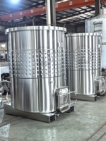 Fermenteur à vin ouvert de 2500 L, cuve de fermentation en acier inoxydable avec emplacements pour chariot élévateur, équipement de cave à vin de qualité alimentaire sanitaire