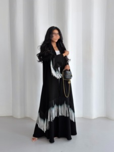 عباية نسائية سوداء مفتوحة بتصميم كيمونو، أومبري مع شراشيب، من الشيفون، فستان ماكسي إسلامي بالجملة من دبي، كارديجان - Product Image 2