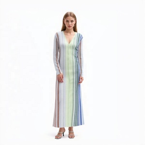 Vestido de Punto Tejido a Rayas de Manga Larga con Cuello en V Verde Claro Elegante para Mujer, Corte Regular, Control de Abdomen, Largo Midi - Product Image 1