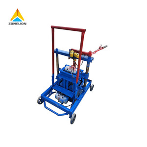 Machine mobile de fabrication de briques non cuites pour aménagement paysager et jardinières - Product Image 1