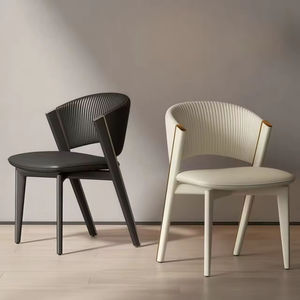 Chaise de salle à manger minimaliste moderne avec dossier incurvé côtelé et structure assortie, siège en PU pour la maison, le bureau et les restaurants d'hôtel - Product Image 1