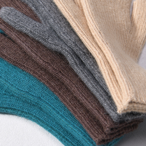 Jxwatcher – Ensemble 3 pièces hiver pour <span class=keywords><strong>femme</strong></span> : <span class=keywords><strong>bonnet</strong></span>, écharpe longue et <span class=keywords><strong>gants</strong></span>, personnalisable avec logo, épais et chaud, idéal pour l'extérieur et les loisirs - Product Image 4