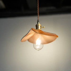 Lustre en cuir minimaliste à 3 pétales, style japonais vintage, en cuir tanné végétal, suspension monobloc, vente directe usine, MOQ, dropshipping - Product Image 2