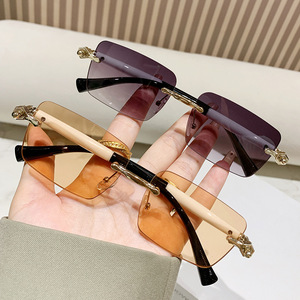 Unisex Frameless <b>Sunglasses</b> <b>Gradient</b> Lenses UV400 Protection Plastic And Metal Frame For Outings Driving Cycling Parties - Product Image 3