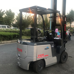 Japan Made <b>USED</b> FORKLIFT TCM in Stock <b>Used</b> TCM 2.5ton Forklift FD30 FD25 FD50 Forklift 1.5ton 2.5ton 3ton 5ton - Product Image 2
