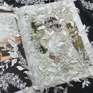 Tissu de dentelle de mariée de luxe Dentelle de broderie perlée - Product Image 4