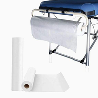 Le salon de beauté utilise des draps de lit et des rouleaux de canapé jetables en papier d'examen médical PP + PE 35 g/m² de 60 * 45 cm.