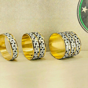 Ensemble de 3 bracelets de luxe faits à la main en nacre durable, design mosaïque rond en laiton pour la décoration intérieure, artisanat naturel moderne - Product Image 1