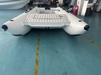 Bateau pneumatique catamaran en aluminium de 3,8 m, Mehler PVC, capacité de 6 personnes avec plateforme d'extension à l'avant pour la surveillance, fabriqué en Chine OEM ODM