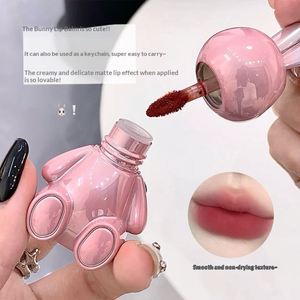 Brillo labial portátil vegano mate con diseño de oso y conejo, personalizado, de marca privada, con forma de llavero, tinte cosmético de maquillaje, color rosa. - Product Image 3