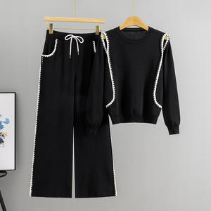 Conjunto de Dos Piezas de Ropa Deportiva Casual para <span class=keywords><strong>Mujer</strong></span>, Estilo Europeo Americano, Otoño, Suéter con Hombros Descubiertos y Encaje a Rayas 0930 - Product Image 1