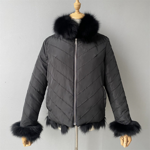 <span class=keywords><strong>Cappotto</strong></span> Invernale Reversibile <span class=keywords><strong>in</strong></span> <span class=keywords><strong>Pelliccia</strong></span> di Volpe per <span class=keywords><strong>Donna</strong></span>, Stile Casual Brasiliano, Doppio Lato, Tessuto Non Tessuto, Spesso e Morbido, <span class=keywords><strong>con</strong></span> Fodera <span class=keywords><strong>in</strong></span> Raso, Stile High Street - Product Image 5