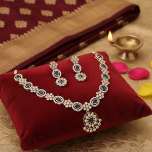 High Quality Traditional Ethnic Antique <b>Gold</b> Plated Zircon Flower Design Necklace <b>Set</b> Earrings Maang Tikka Indian Wedding Party - Product Image 3