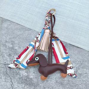 Frauen neue Luxus PU Leder Tier Ornament Auto Schlüssel bund Designer Pferd Hund Tasche Charme Quaste Modische Handtasche Anhänger Geschenk - Product Image 2