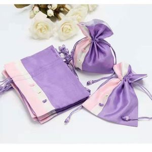 Sac à perruque en satin directement de l'usine avec logo personnalisé, pochette en satin multicolore pour perruque, idéal pour les promotions - Product Image 3
