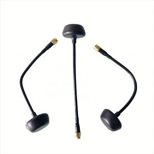 Antena FPV de 5.8GHz de alta ganancia para transmisión de imagen, 4.9-5.5g, 3dBi, 160mm, con recepción antiinterferencias para drones de carreras. - Product Image 4